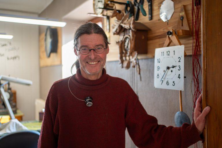 Restaurateur artisan horloger sur la Route des Savoir Faire 2026 - Photo SIMON DAVAL / PERIPLES ET CIE