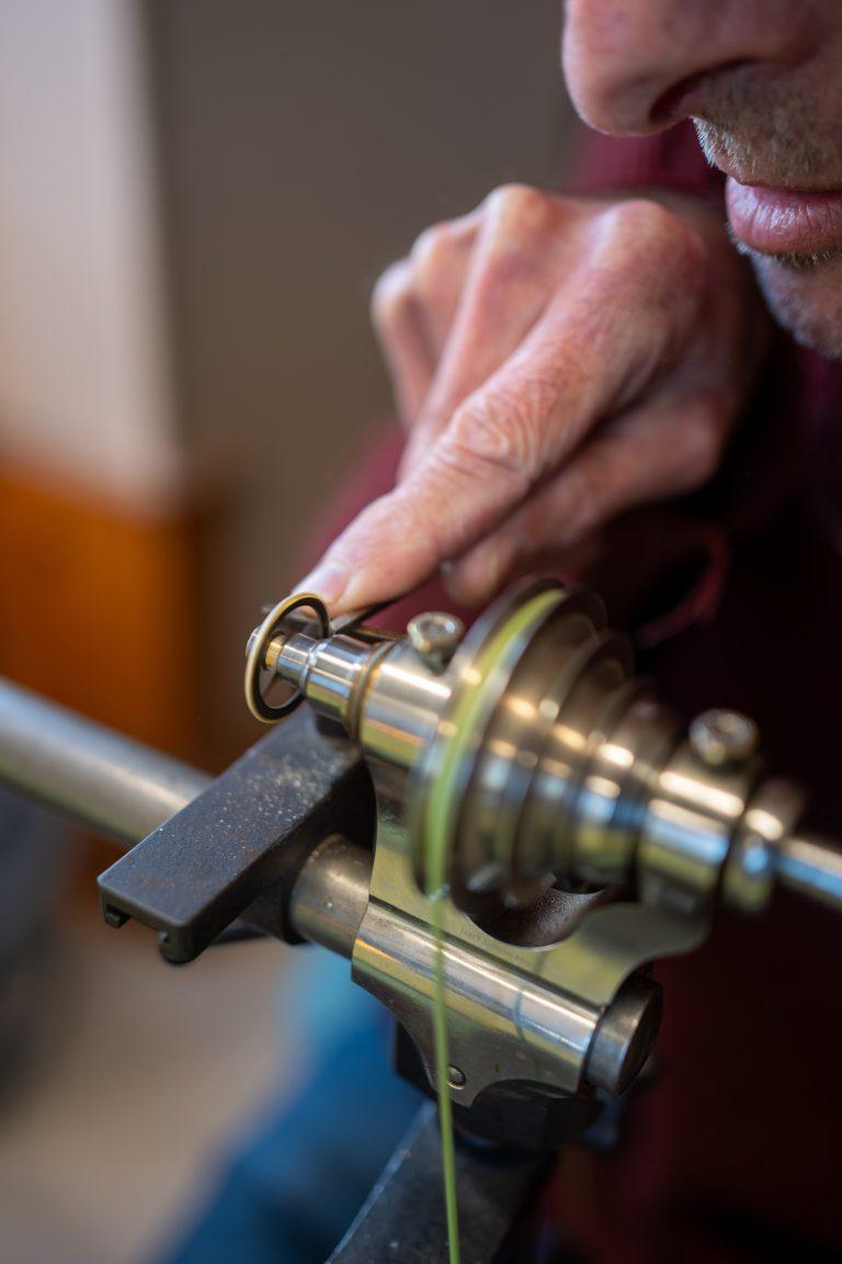 Restaurateur artisan horloger sur la Route des Savoir Faire 2026 - Photo SIMON DAVAL / PERIPLES ET CIE