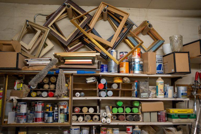 Galerie Art Perrin et Encadrement sur la Route des Savoir Faire à Montbéliard - Photo SIMON DAVAL / PERIPLES ET CIE